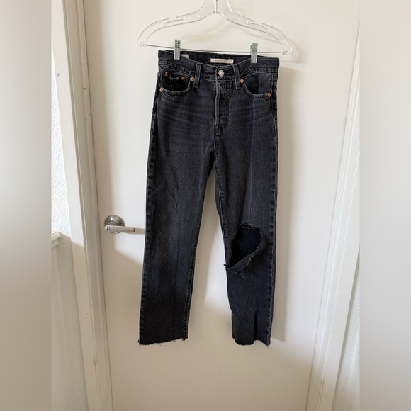 Levi’s Wedgie Straight Jeans Distressed Black Size 26 High Rise - Picture 3 of 8